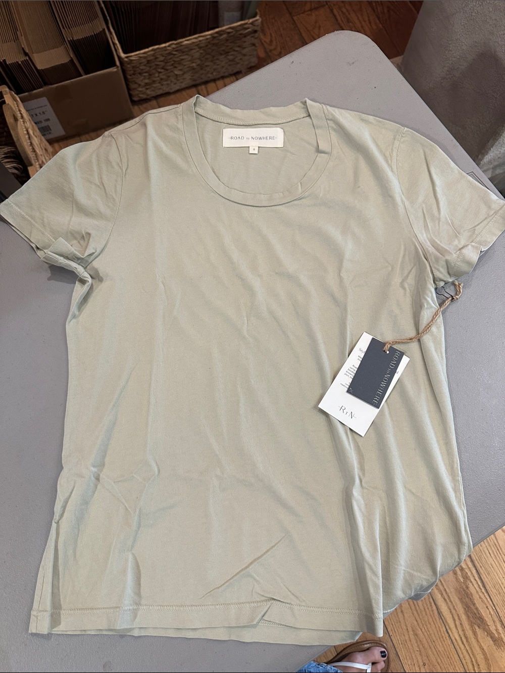 road to nowhere Women's Crew Neck Tee in Salt